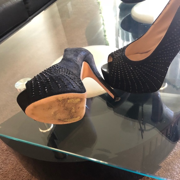 Black pumps size 5 - Picture 3 of 4